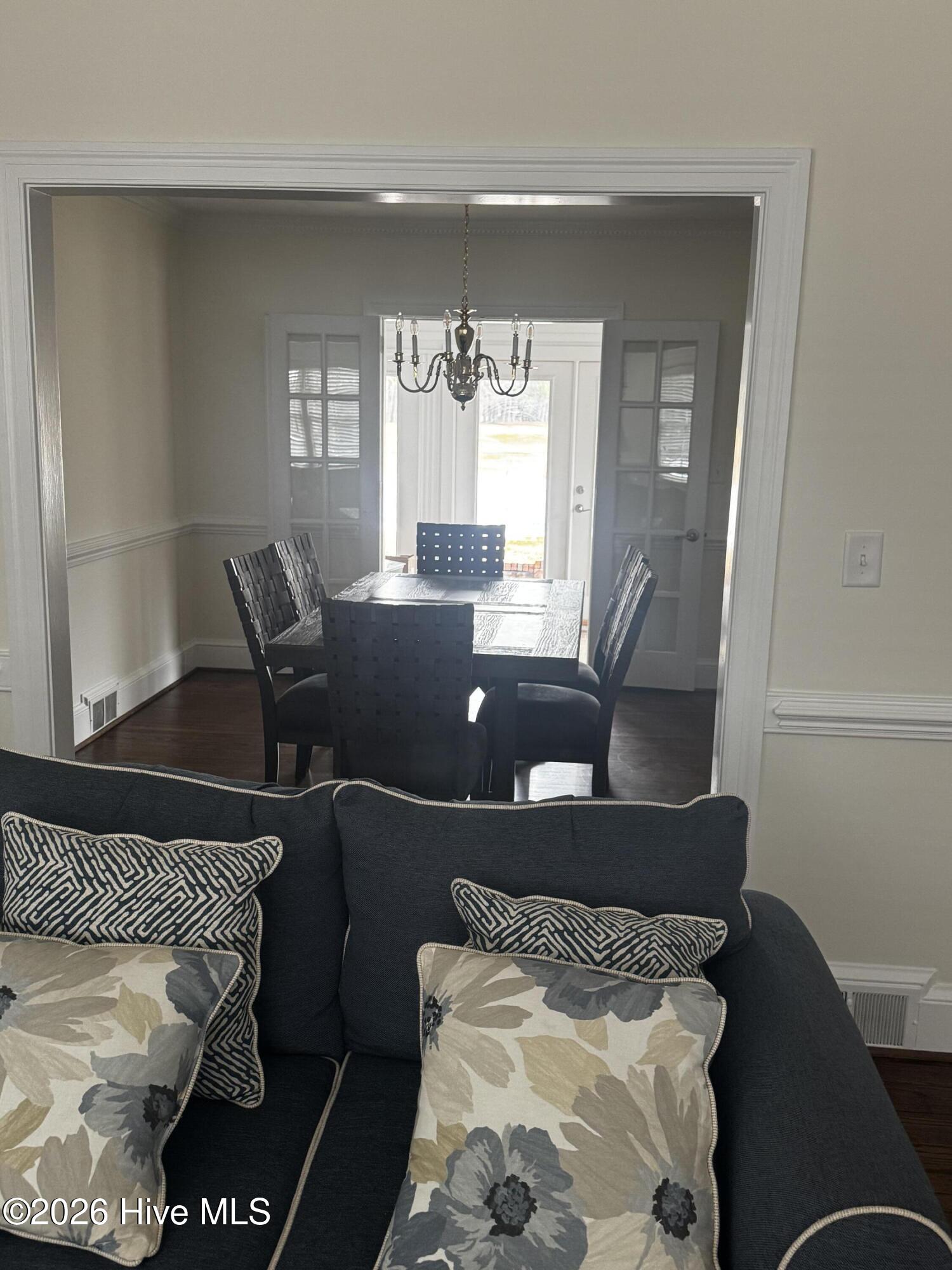 1220 Stockton Road Kinston, NC 28504 - Photo 8 of 23 Dining