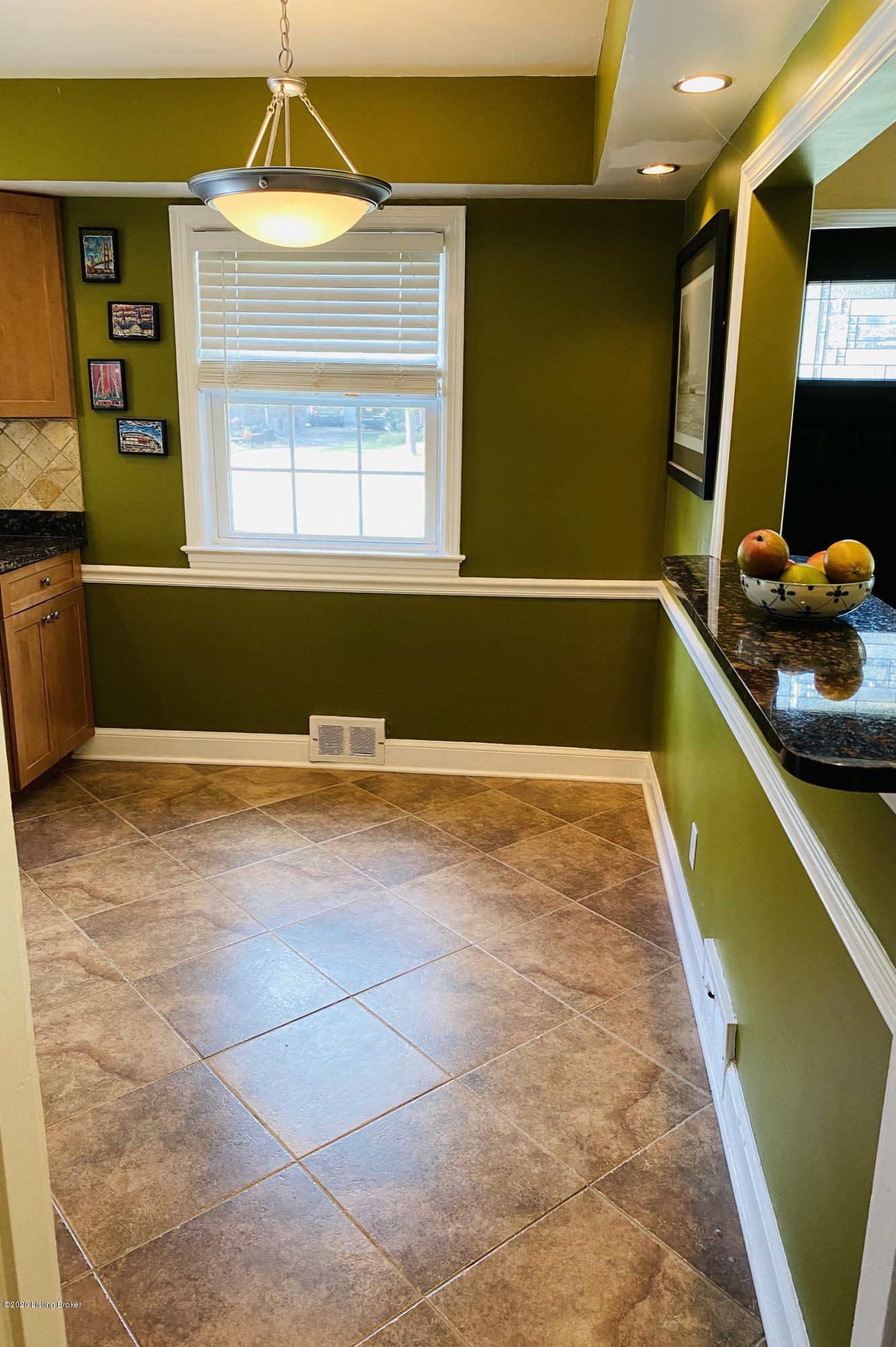 211 Don Allen Road Louisville, KY 40207 - Photo 6 of 28 Additional Kitchen Space