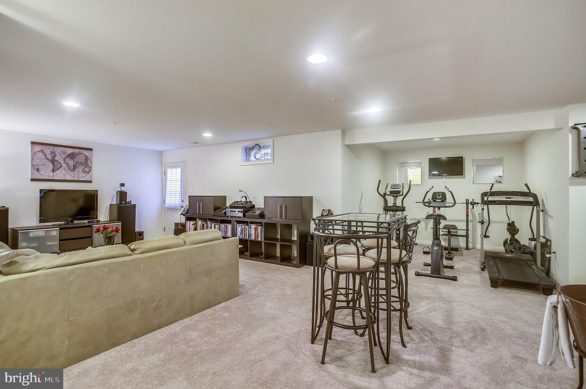 10541 Braddock Run Road Middle River, MD 21220 - Photo 19 of 52 VIEW 3 OF FAMILY ROOM