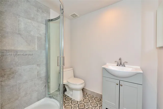 $7,300 | 2051 Southeast 3rd Street, Unit TH11, Deerfield Beach, FL 33441