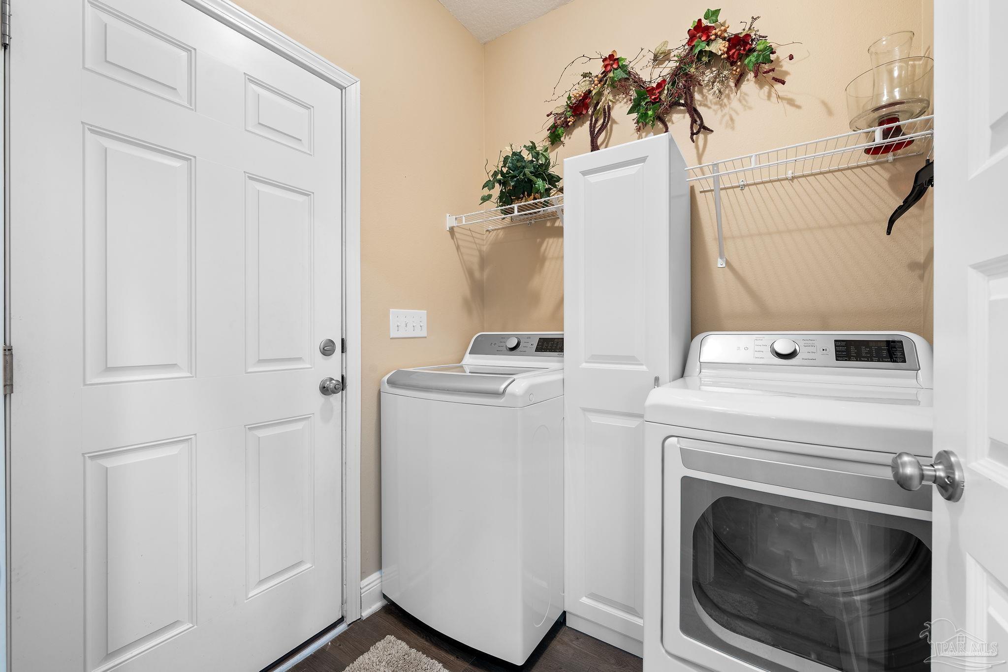 3709 Rabbit Run Court Pace, FL 32571 - Photo 10 of 28 Gallery Image 10