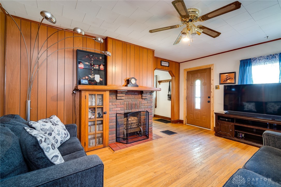 1816 Coventry Road Dayton, OH 45420 - Photo 10 of 34 Gallery Image 10