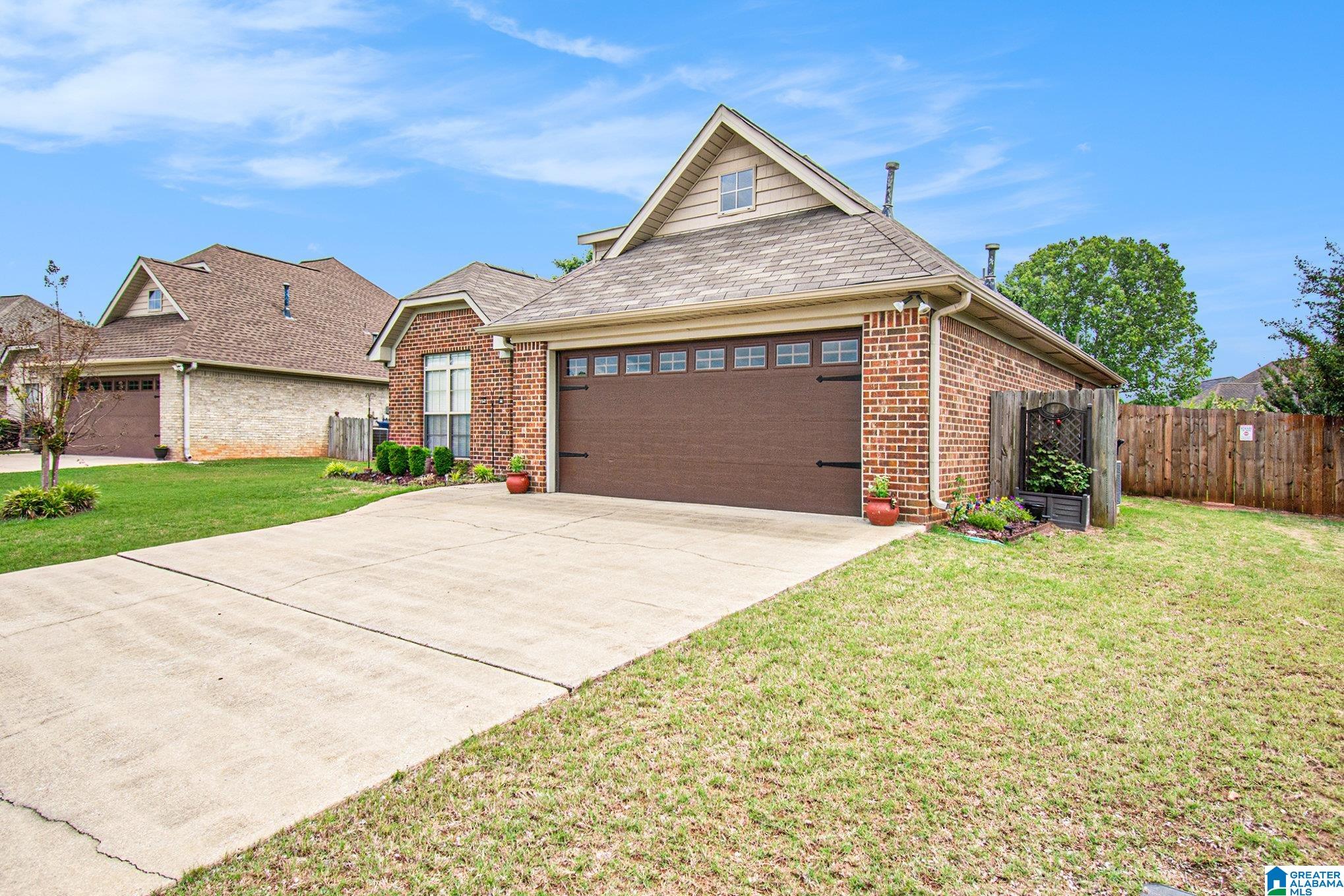 114 Paddington Station Alabaster, AL 35114 - Photo 2 of 17
