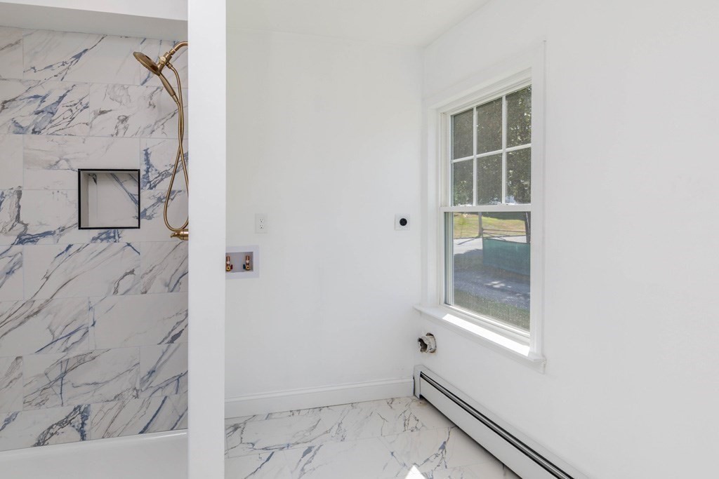 4 Everton Avenue Worcester, MA 01604 - Photo 10 of 26 an empty room with a window