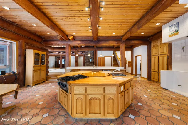 $8,500,000 | 533739 Highway 95, Bonners Ferry, ID 83805