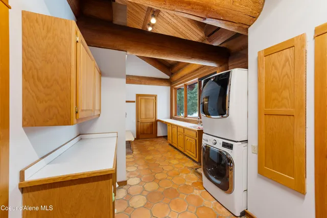 $8,500,000 | 533739 Highway 95, Bonners Ferry, ID 83805