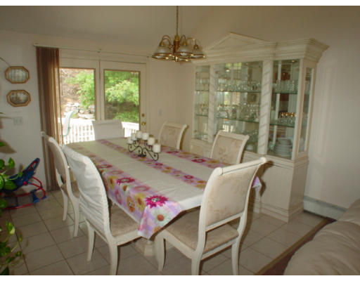 442 Lake Avenue Worcester, MA 01604 - Photo 2 of 4