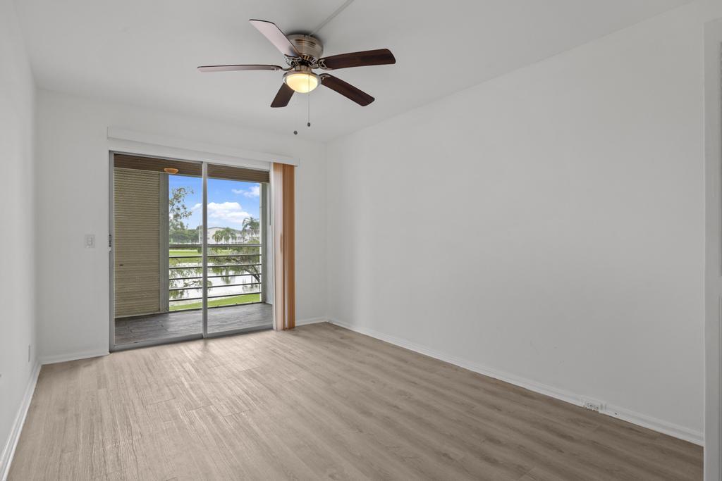 2044 Hythe A Boca Raton, FL 33434 - Photo 14 of 34 DSC04903