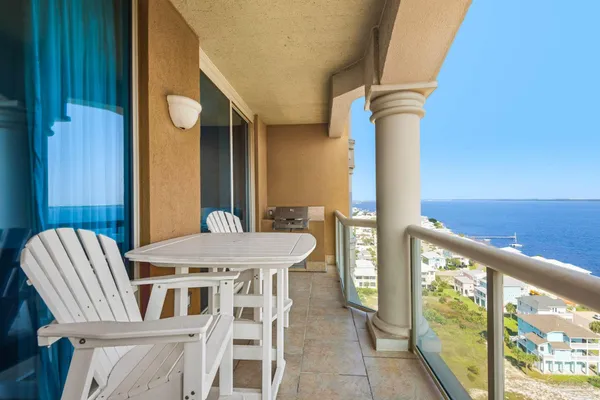 $682,500 | 5 Portofino Drive, Unit 1606, Pensacola Beach, FL 32561
