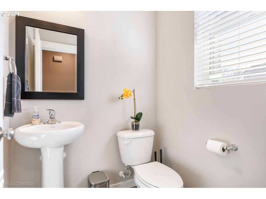 1408 Northeast 172nd Street Ridgefield, WA 98642 - Photo 3 of 31
