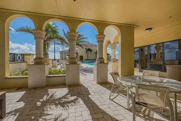 $4,000 | 801 South Olive Avenue, Unit 425, West Palm Beach, FL 33401