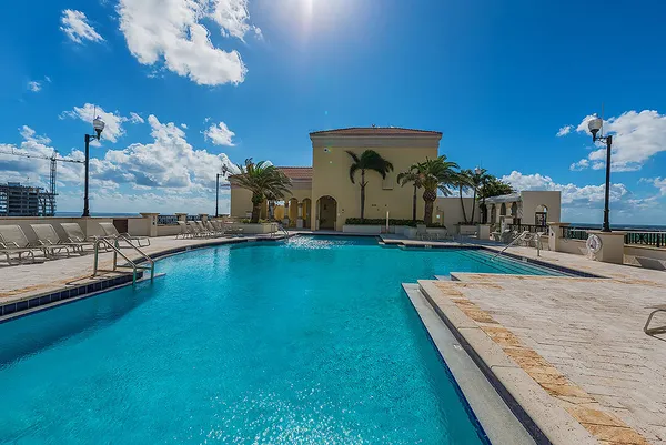 $4,000 | 801 South Olive Avenue, Unit 425, West Palm Beach, FL 33401