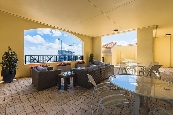 $4,000 | 801 South Olive Avenue, Unit 425, West Palm Beach, FL 33401