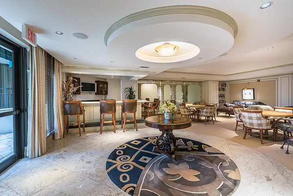 $4,000 | 801 South Olive Avenue, Unit 425, West Palm Beach, FL 33401