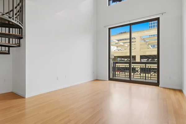 $4,000 | 801 South Olive Avenue, Unit 425, West Palm Beach, FL 33401