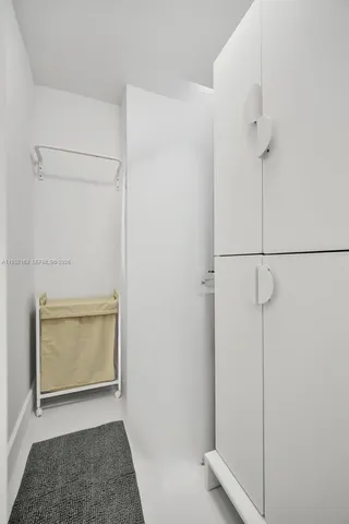 $3,500 | 6801 Indian Creek Drive, Unit 304, Miami Beach, FL 33141