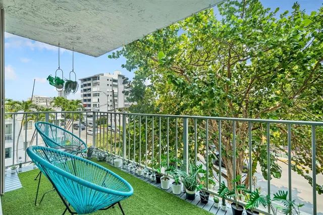 $3,500 | 6801 Indian Creek Drive, Unit 304, Miami Beach, FL 33141