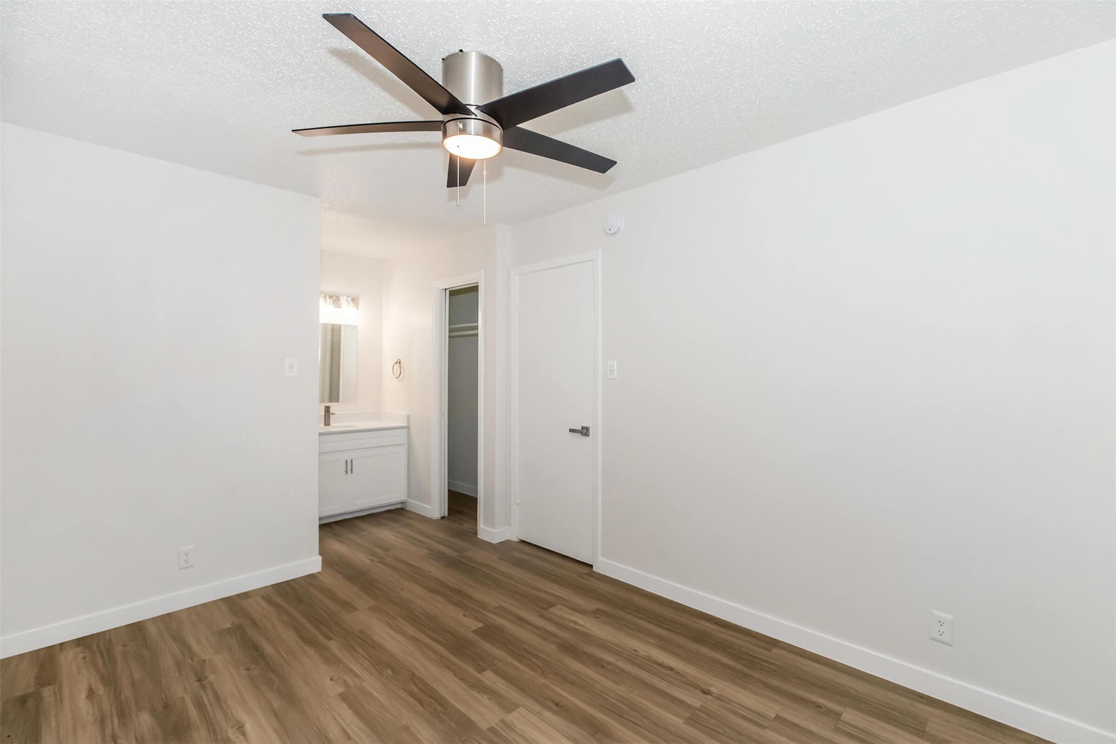 609 East 45th Street, Unit 104 Austin, TX 78751 - Photo 7 of 16
