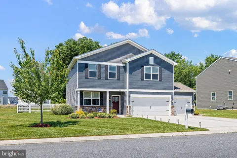 $489,000 | 879 Red Maple Road, Smyrna, DE 19977