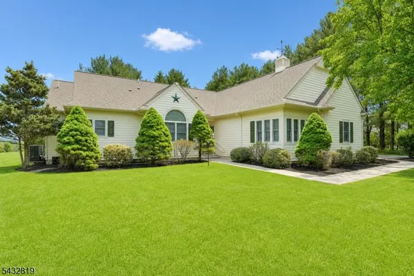 $849,900 | 76 Old York Road, Ringoes, NJ 08551