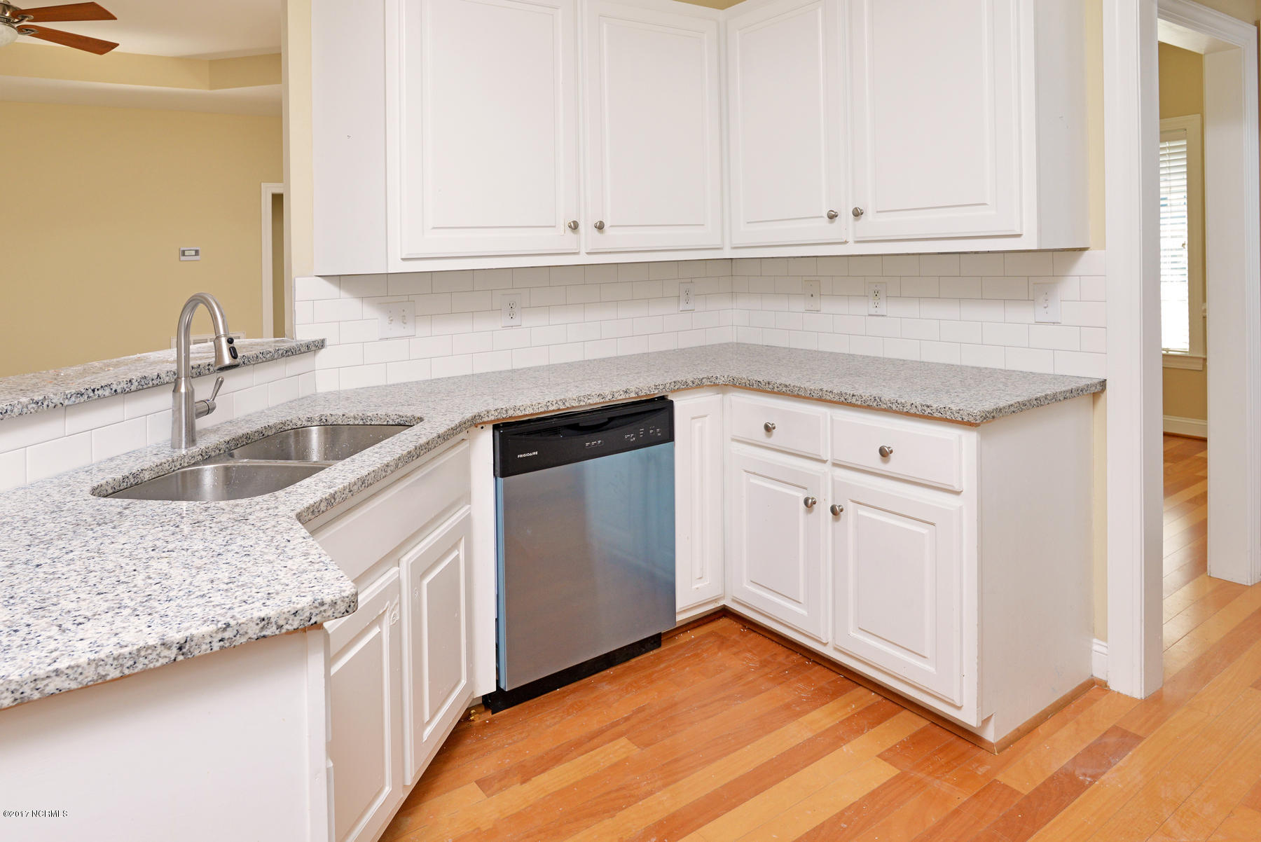 703 Tabard Road Winterville, NC 28590 - Photo 4 of 48 ED1B9E29-DAD7-4869-9988-0765C56AFAFA