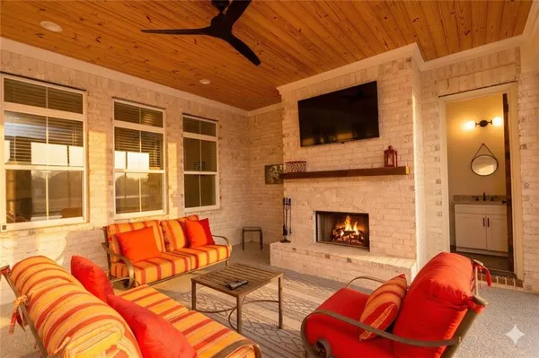 $1,200,000 | 29 Ravenfield Road, Taylorsville, GA 30178