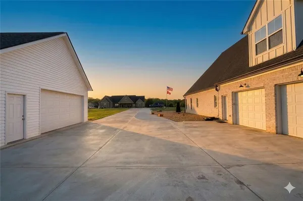 $1,200,000 | 29 Ravenfield Road, Taylorsville, GA 30178