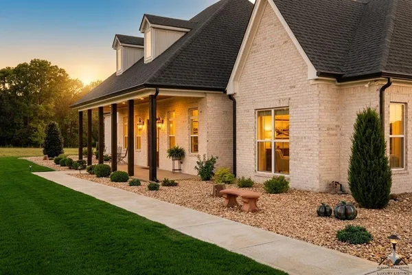 $1,200,000 | 29 Ravenfield Road, Taylorsville, GA 30178