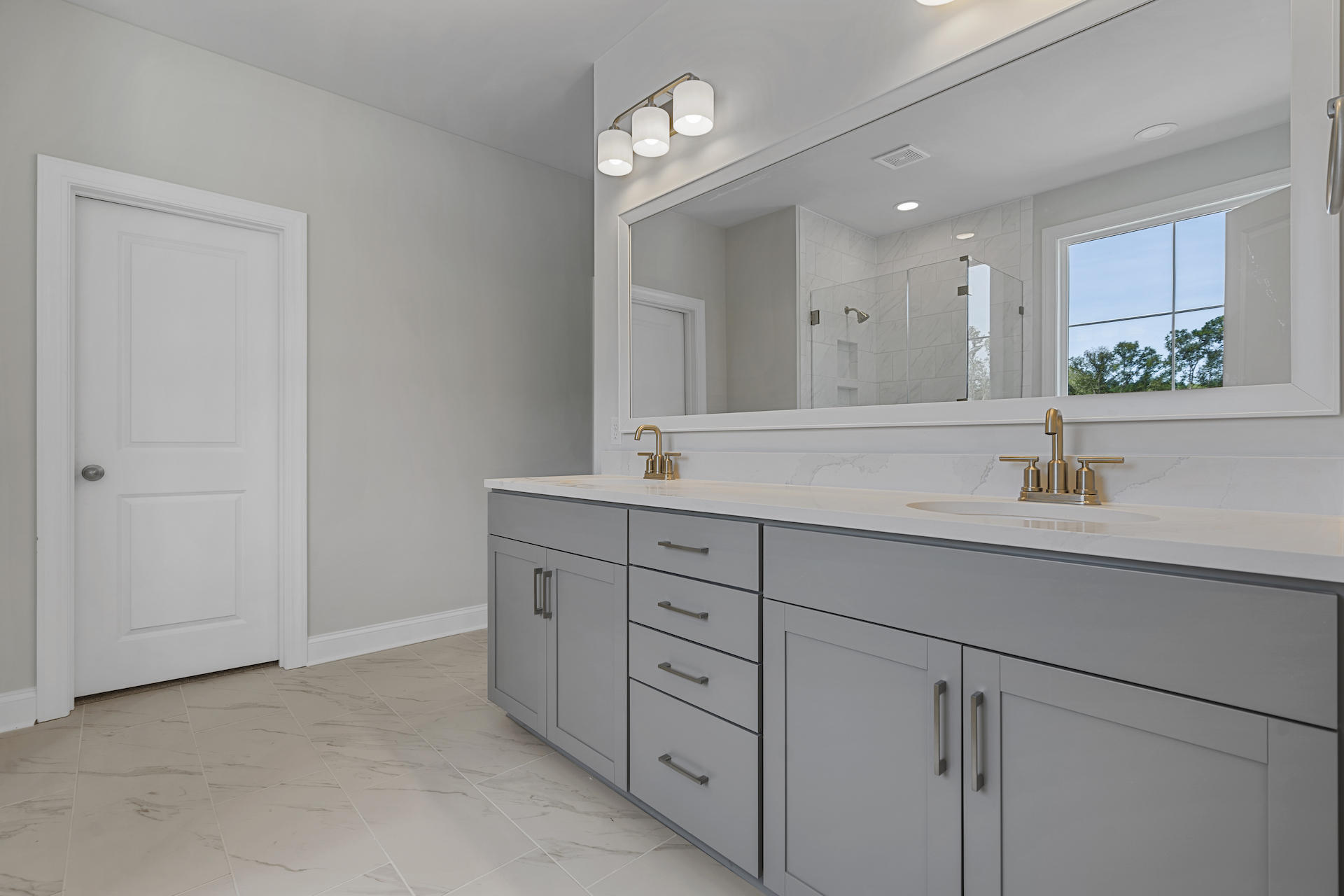 149 Boots Branch Road Summerville, SC 29485 - Photo 17 of 40 Master Bath