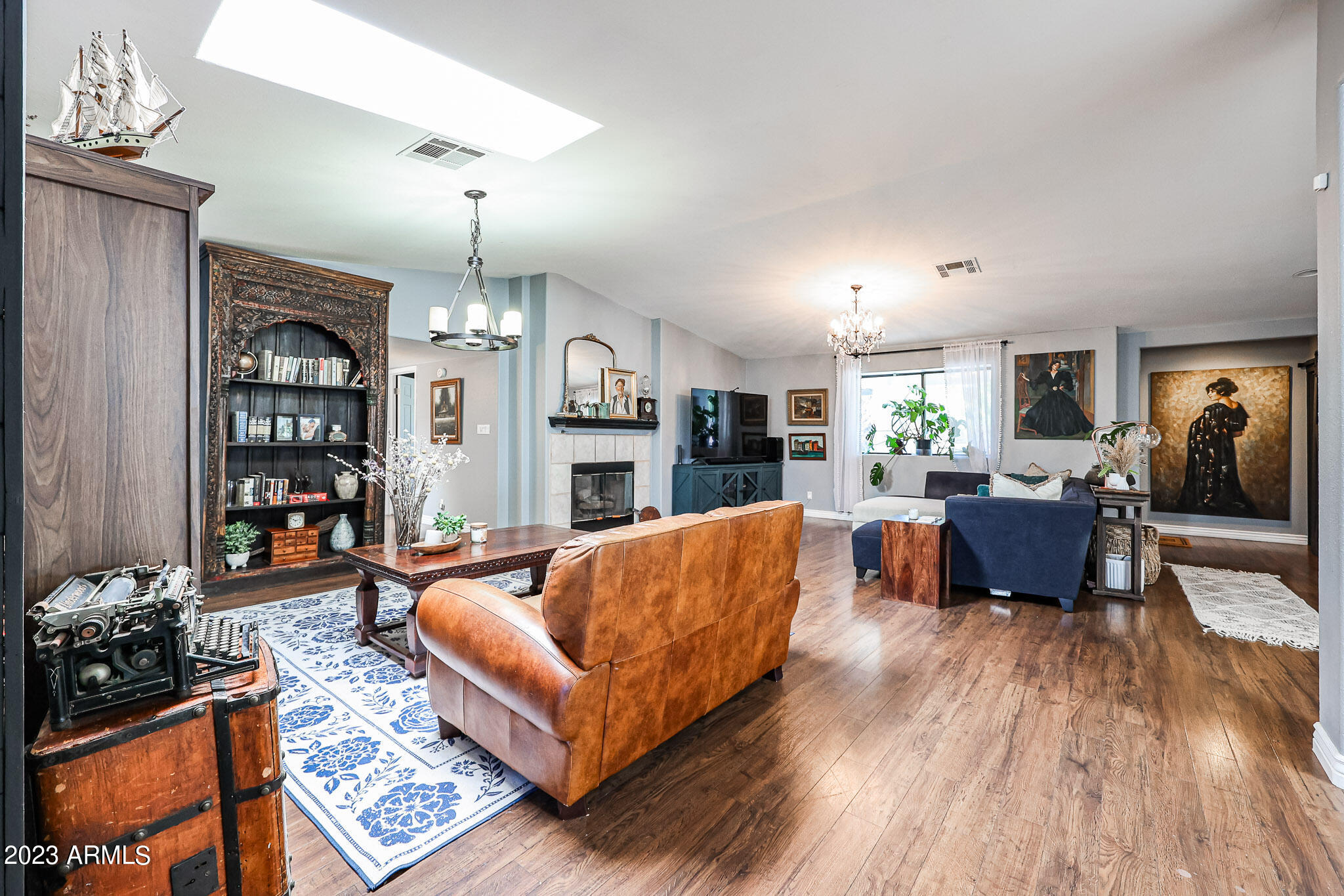 1102 East Roberts Road Phoenix, AZ 85022 - Photo 6 of 44 B (4)