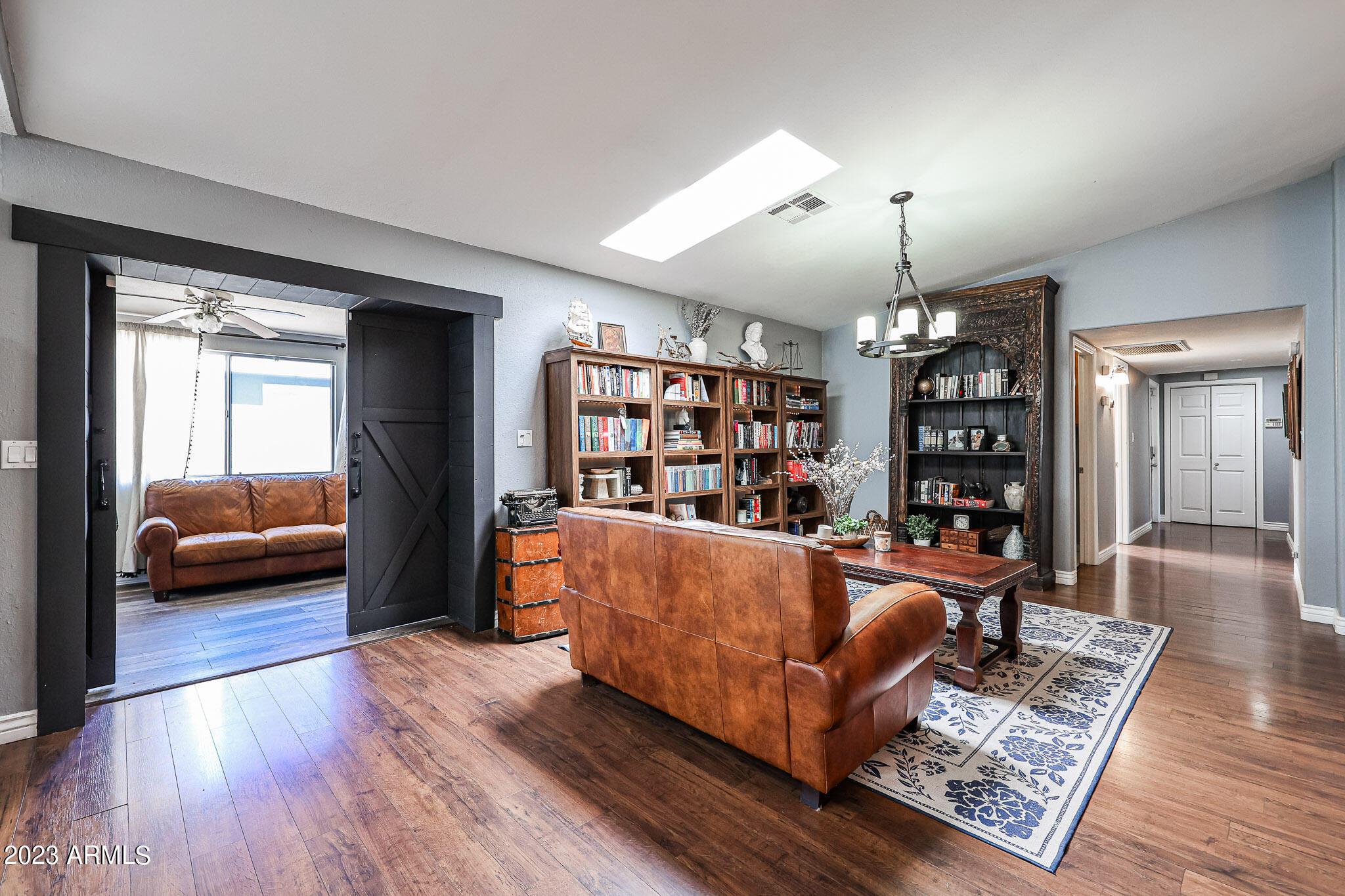 1102 East Roberts Road Phoenix, AZ 85022 - Photo 9 of 44 B (19)