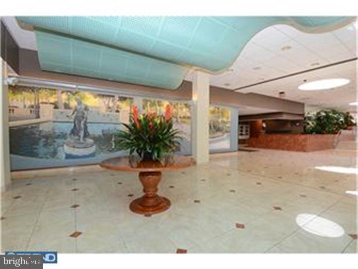 1919 Chestnut Street, Unit 714 Philadelphia, PA 19103 - Photo 14 of 18