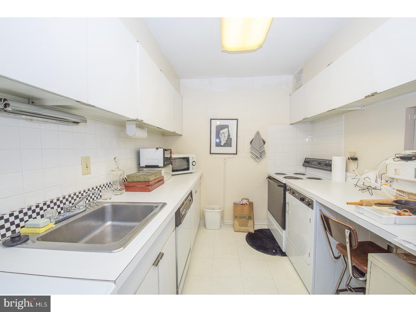 1919 Chestnut Street, Unit 714 Philadelphia, PA 19103 - Photo 6 of 18