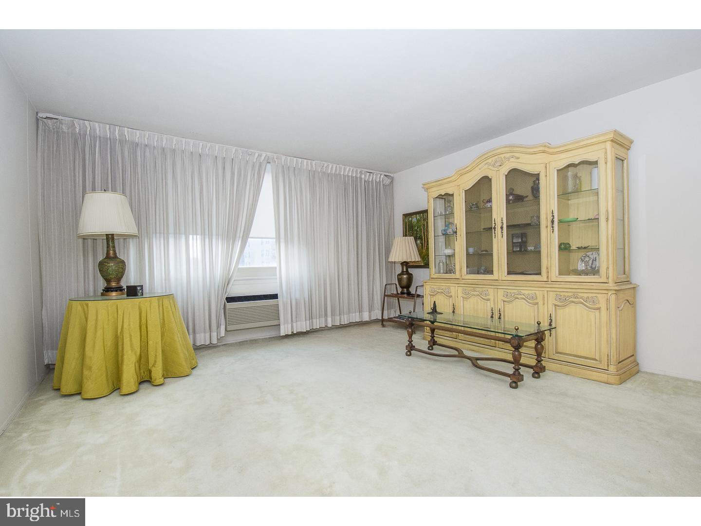 1919 Chestnut Street, Unit 714 Philadelphia, PA 19103 - Photo 7 of 18