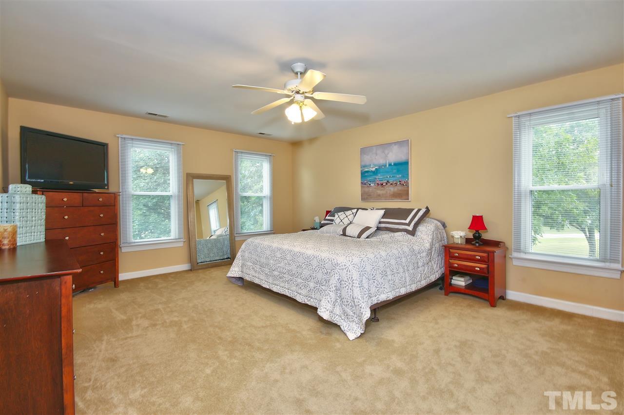 2608 Freestone Lane Raleigh, NC 27603 - Photo 13 of 25 Gallery Image 13