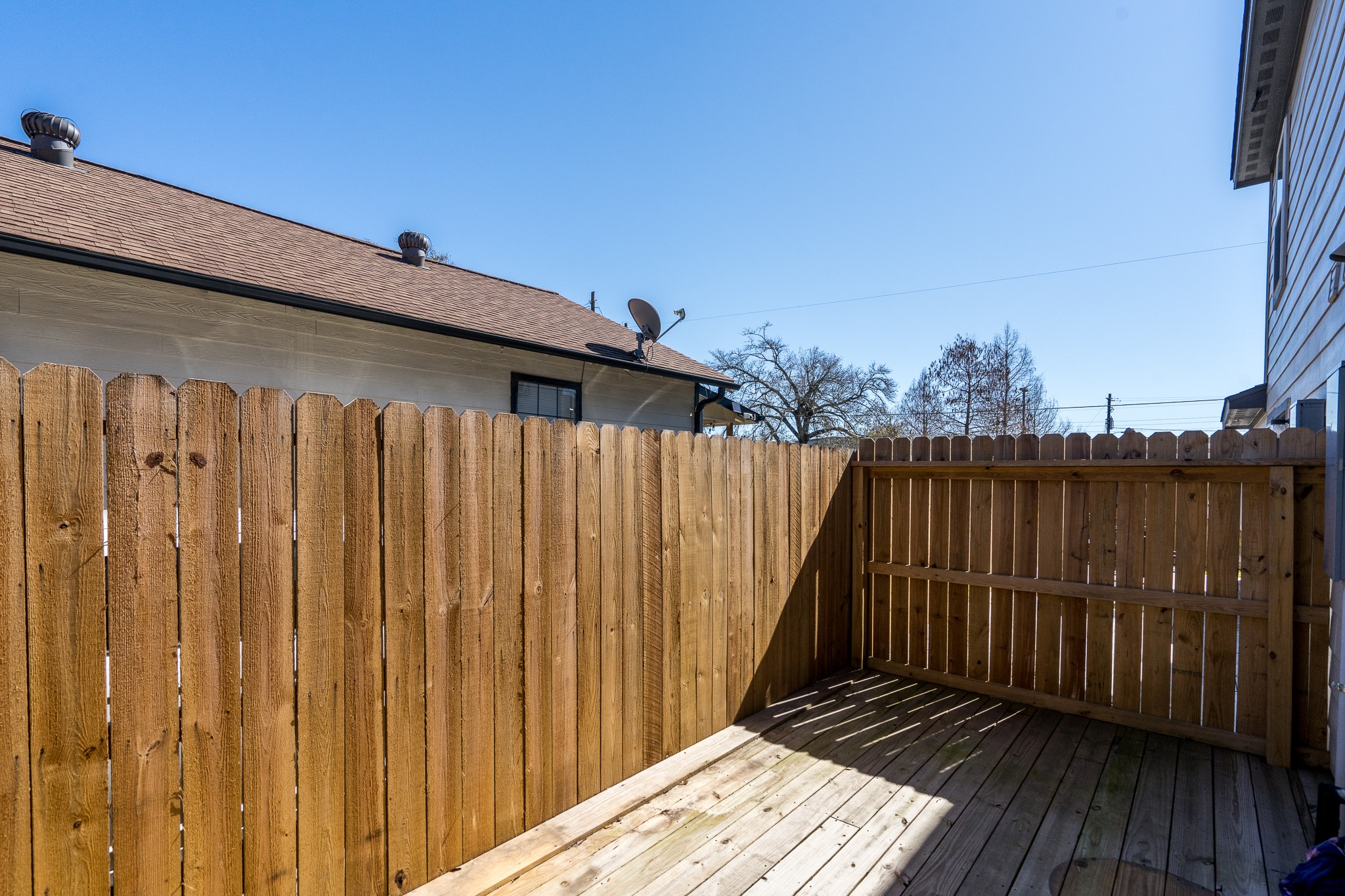 207 North Poplar Street, Unit B Tomball, TX 77375 - Photo 18 of 21 Sweet patio.. string some lights here.. Such a great space