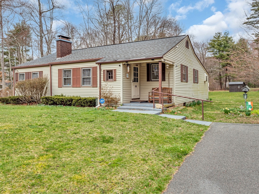 173 Bennett Road Hampden, MA 01036 - Photo 3 of 35 a front view of house with yard and green space