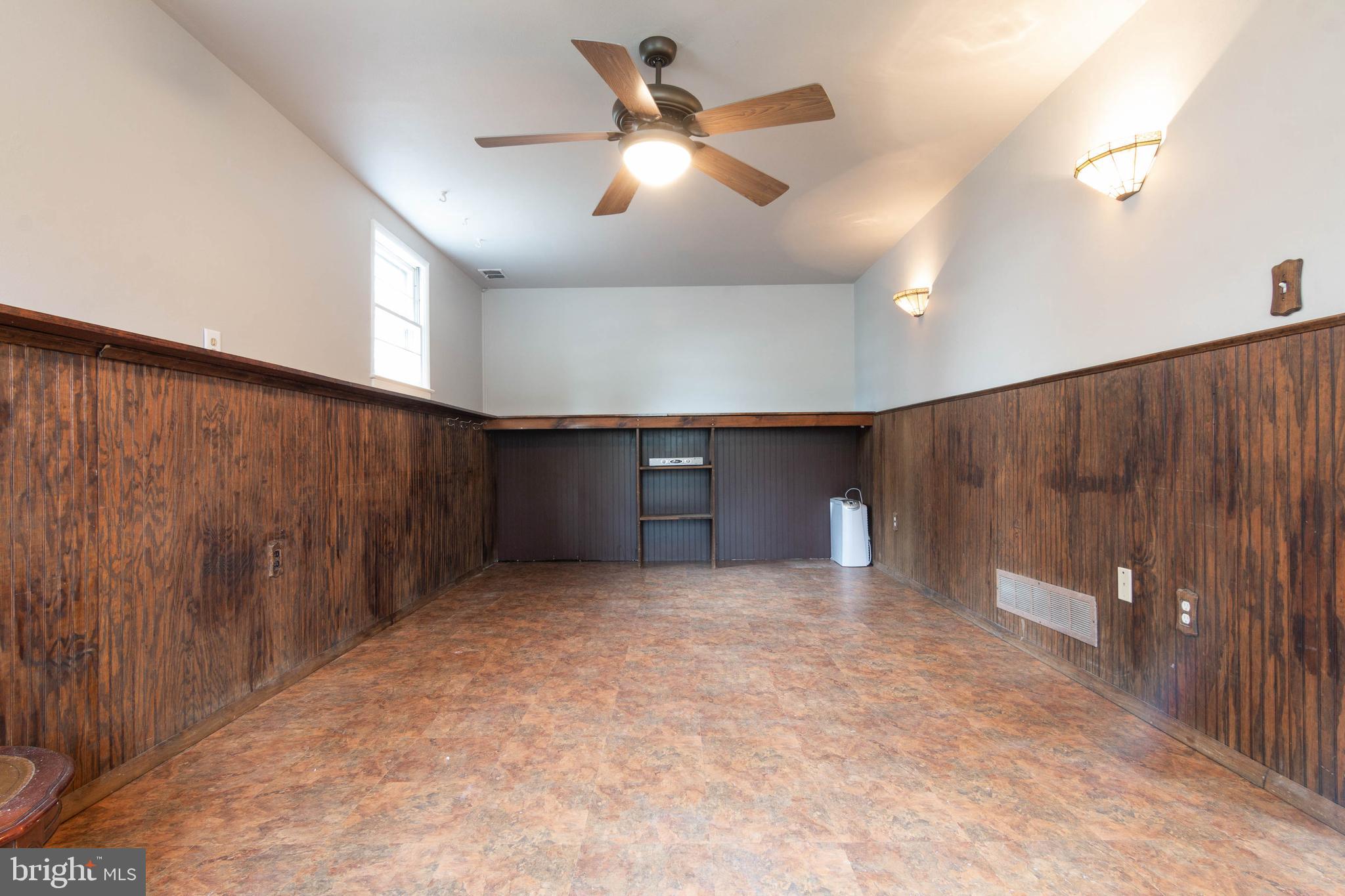 5940 Hunt Club Road Elkridge, MD 21075 - Photo 5 of 39 Gallery Image 5