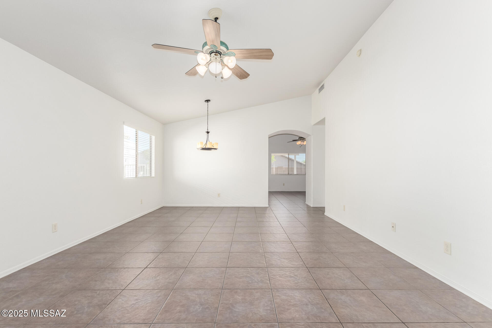 2335 West Rousseau Street Tucson, AZ 85741 - Photo 8 of 44 Gallery Image 8