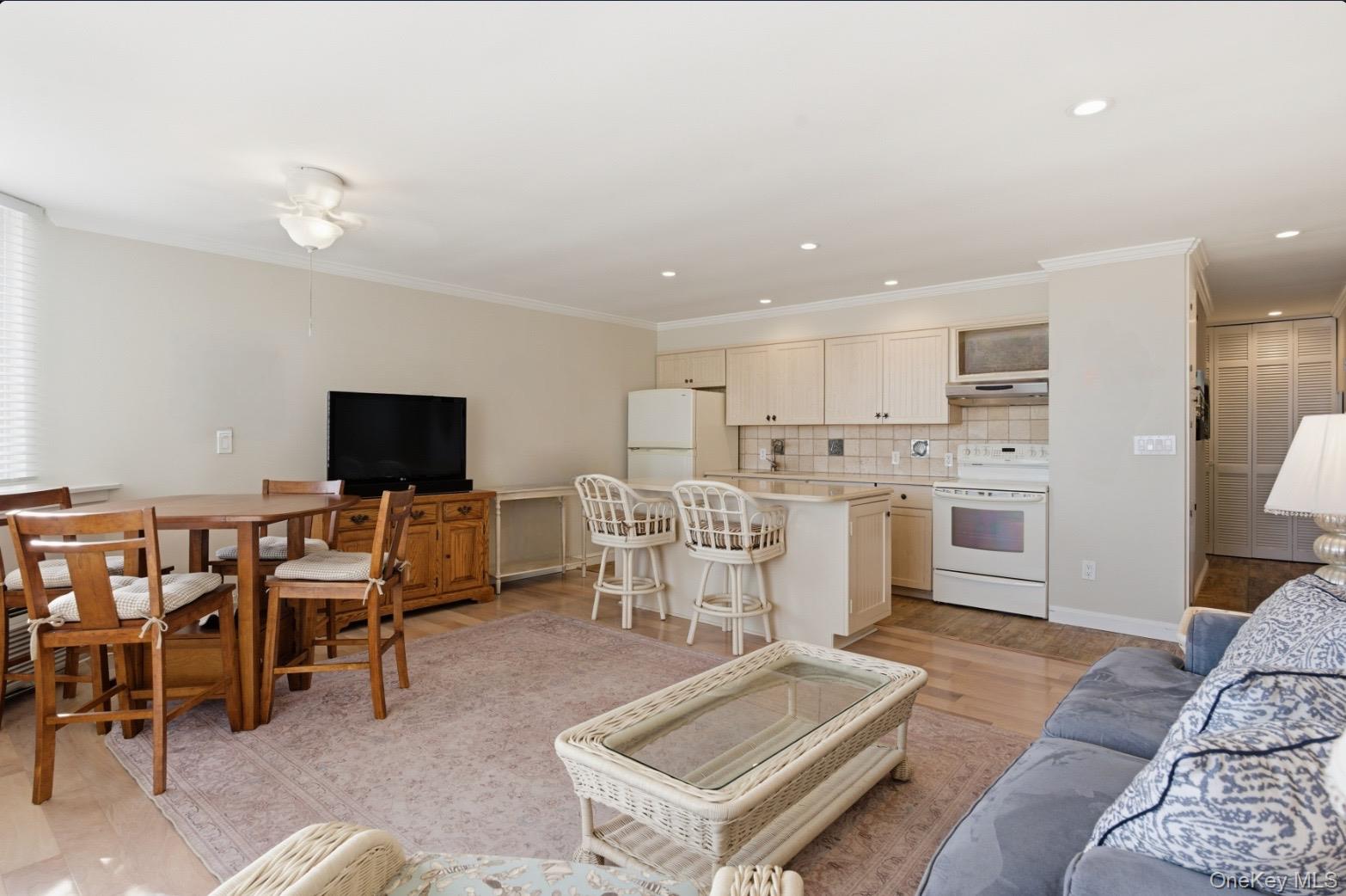253 Dune Road, Unit 49 Westhampton Beach, NY 11978 - Photo 28 of 28 Open Floor Plan