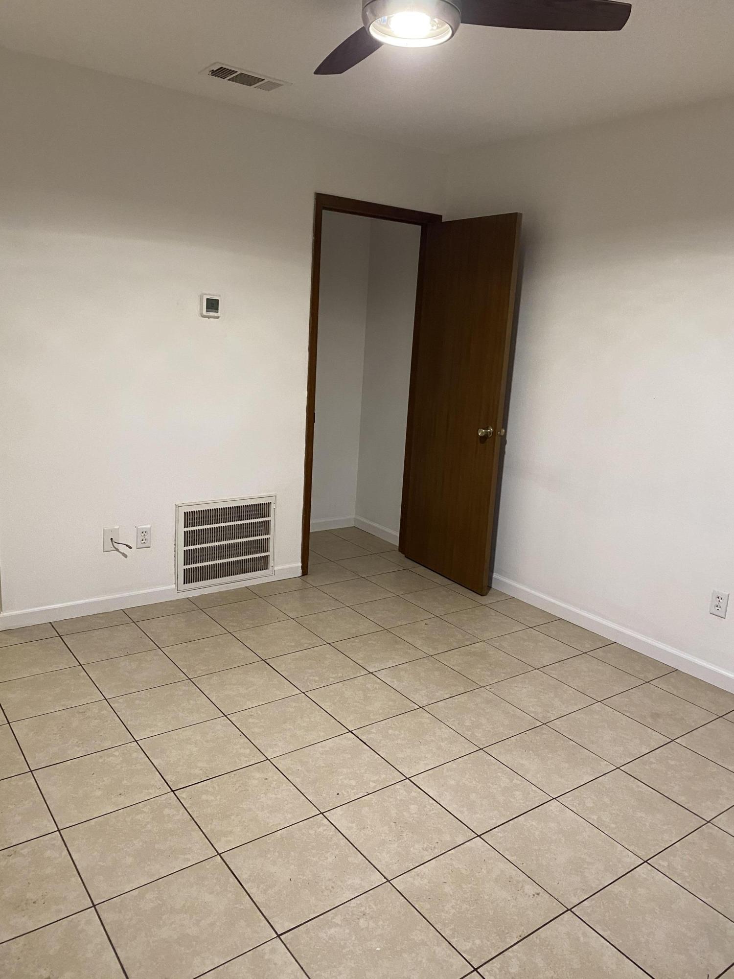 226 Pelham Road, Unit 6 Fort Walton Beach, FL 32547 - Photo 2 of 9