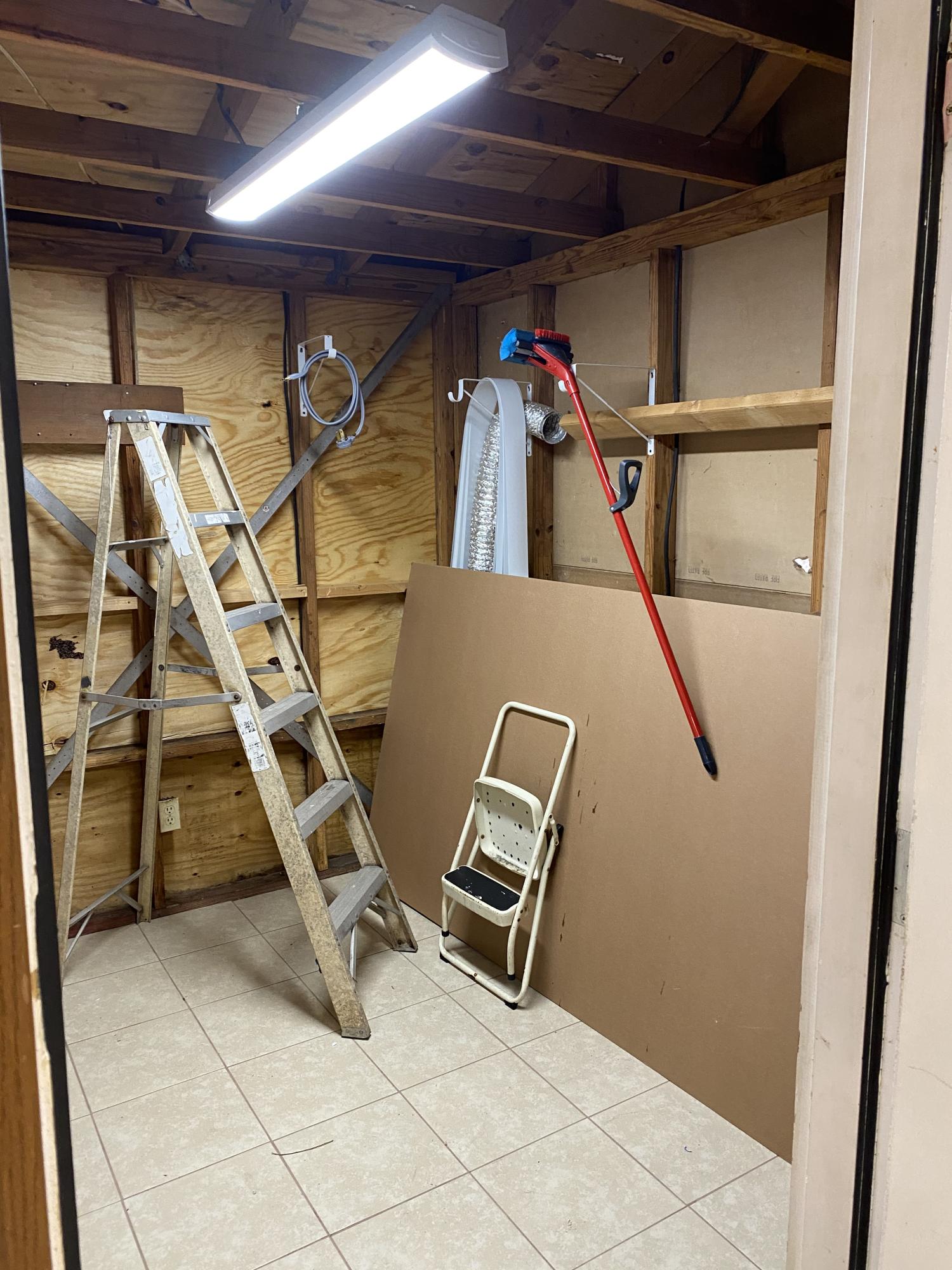 226 Pelham Road, Unit 6 Fort Walton Beach, FL 32547 - Photo 8 of 9 a view of a room with wooden floor