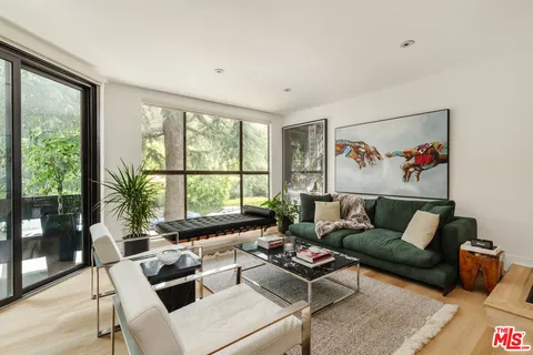 $1,299,000 | 11752 Bellagio Road, Unit 1, Los Angeles, CA 90049