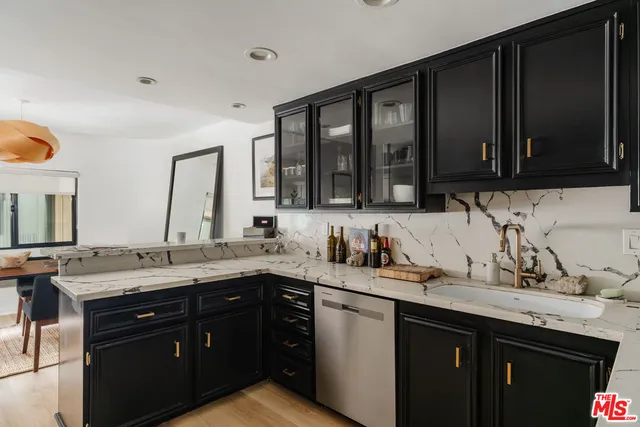 $1,299,000 | 11752 Bellagio Road, Unit 1, Los Angeles, CA 90049