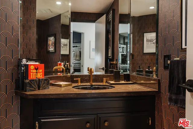 $1,299,000 | 11752 Bellagio Road, Unit 1, Los Angeles, CA 90049