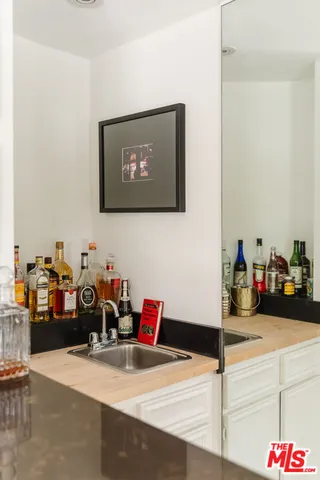 $1,299,000 | 11752 Bellagio Road, Unit 1, Los Angeles, CA 90049