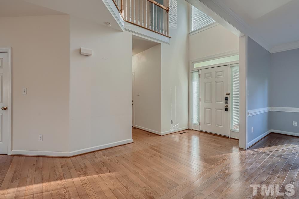 8813 Bluff Pointe Court Raleigh, NC 27615 - Photo 5 of 28 Gallery Image 5