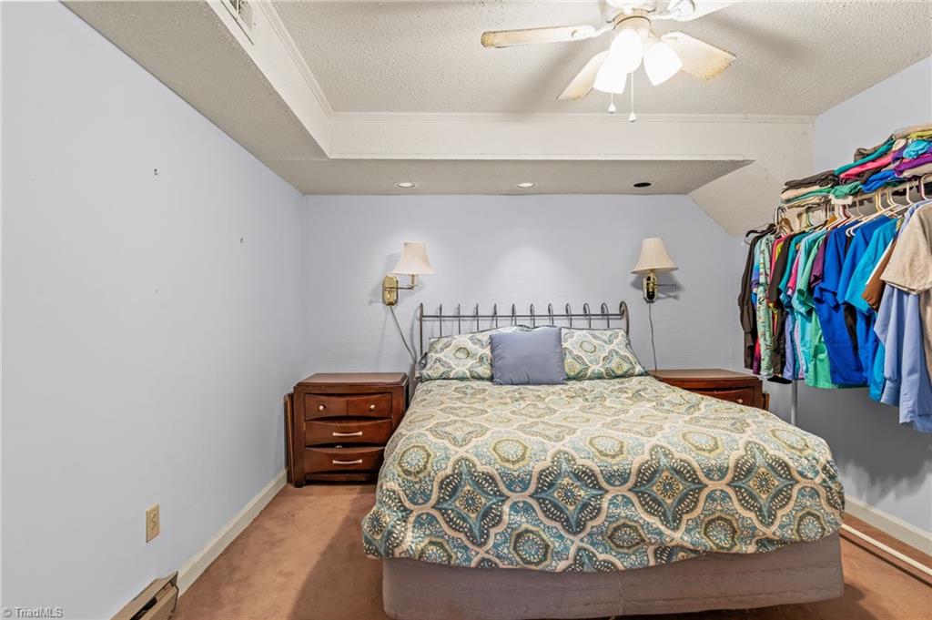 3106 Rolling Road High Point, NC 27265 - Photo 33 of 41