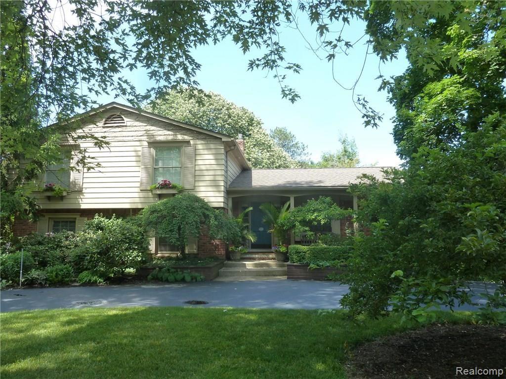 31505 Waltham Road Beverly Hills, MI 48025 - Photo 3 of 45