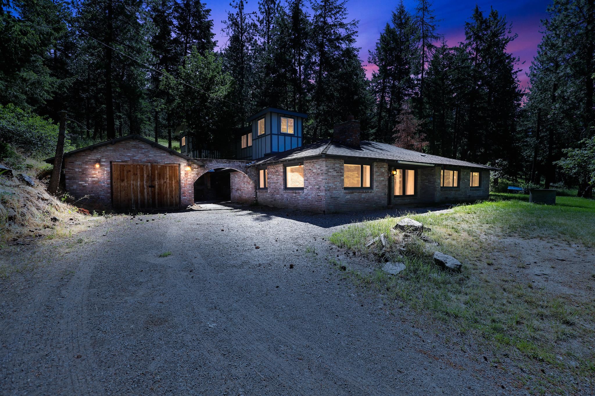 9018 North Bruce Road Spokane, WA 99217 - Photo 1 of 43